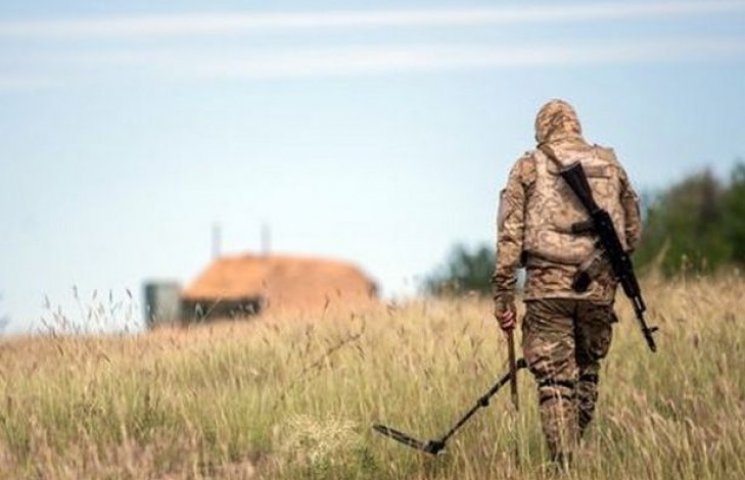 Українські бійці повертаються додому з "…