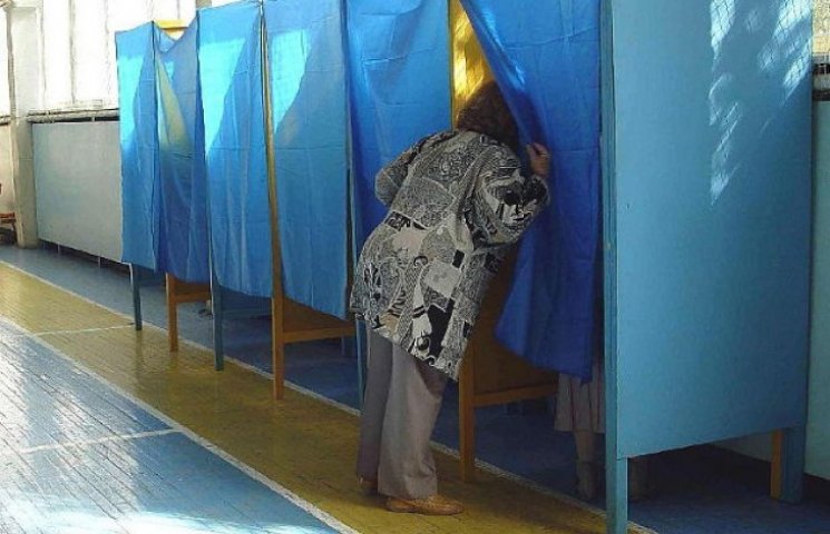 Выборы-2015: В мэры Кировограда идут "ту…