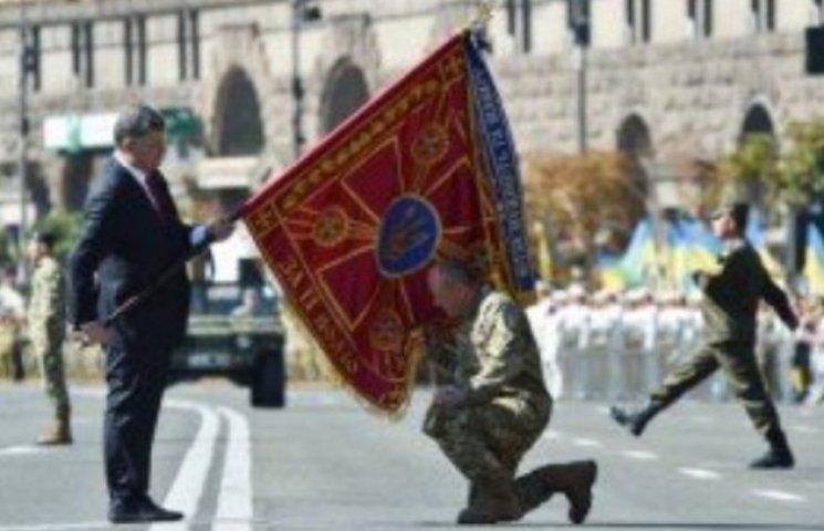 На Марші Незалежності 128-й бригаді вруч…
