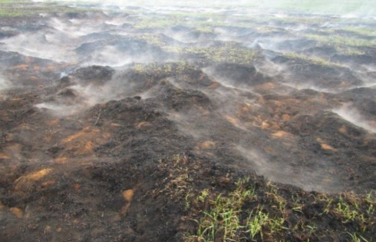 На Київщині вже палає близько 26 га торф…