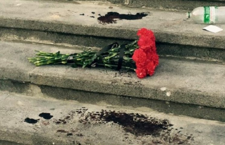 Под Раду принесли цветы в память о погиб…