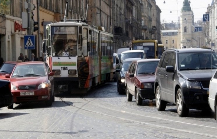 У Львові відновлять роботу трамваю №4…