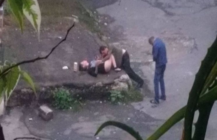 В Тернополе парочка занималась сексом пр…