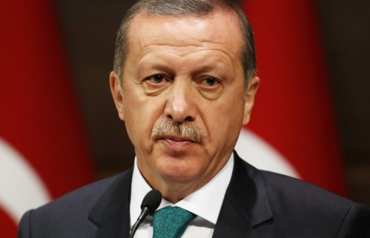 Танки Ердогана в Сирії: чи вийде зі "Щит…