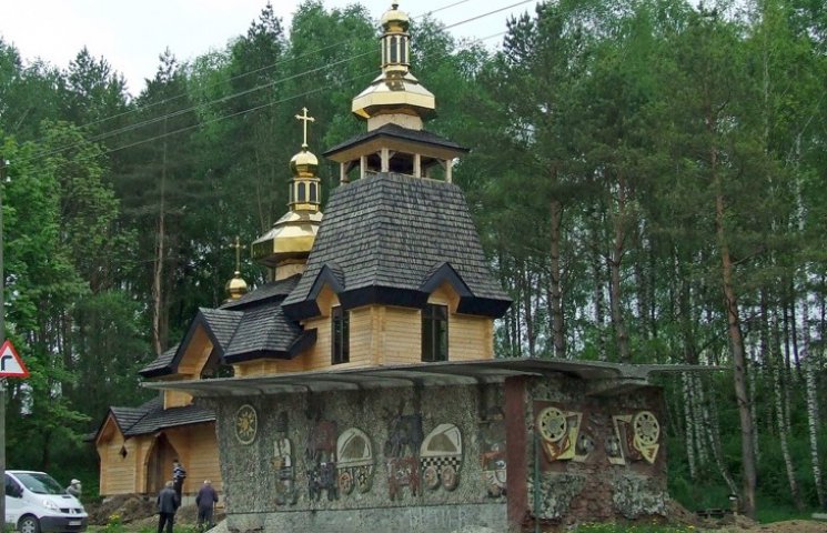 Лемковскую деревянную церковь подожгли в…