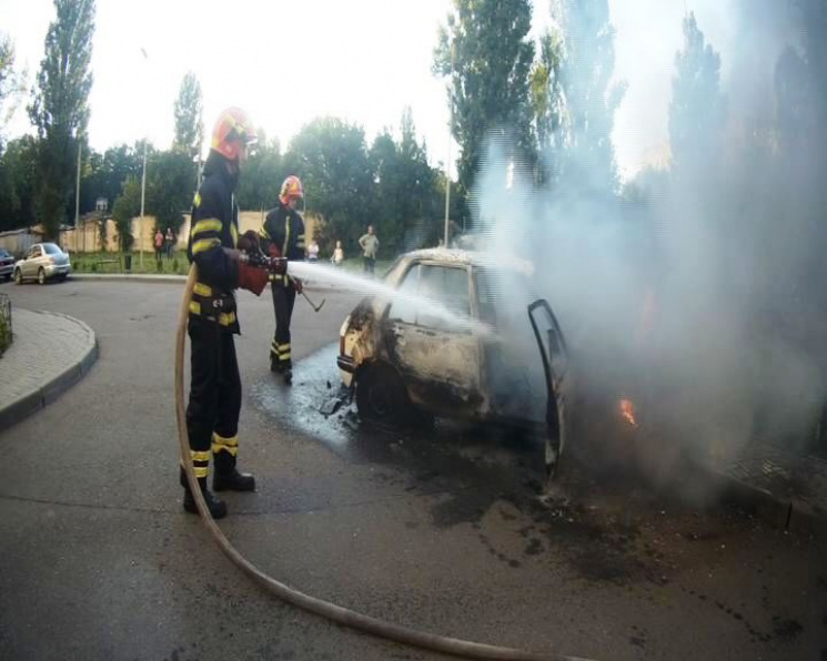 На Черкащині за добу згоріли дві автівки…