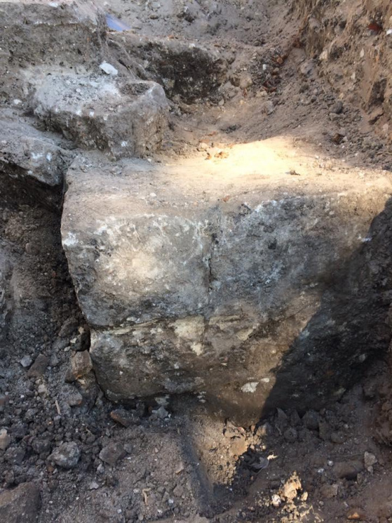 В Тернополе раскопали фрагмент оборонной…
