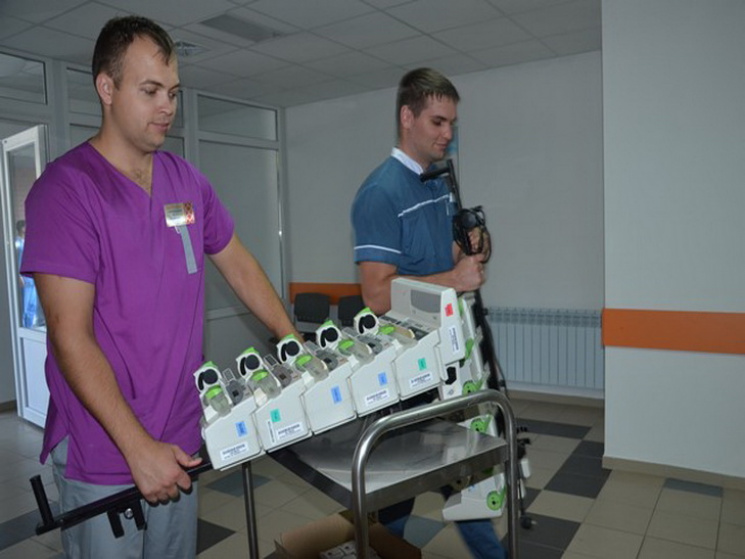 В больницу в Днипре доставили "гуманитар…