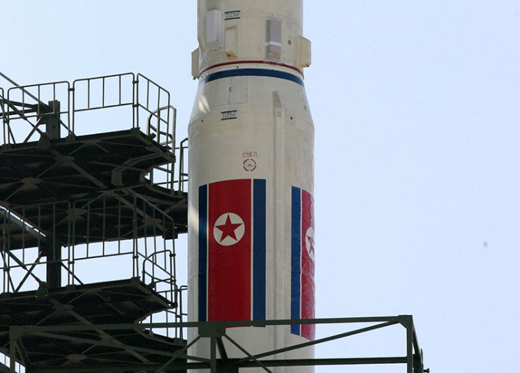 Північна Корея готова вдарити ракетами п…