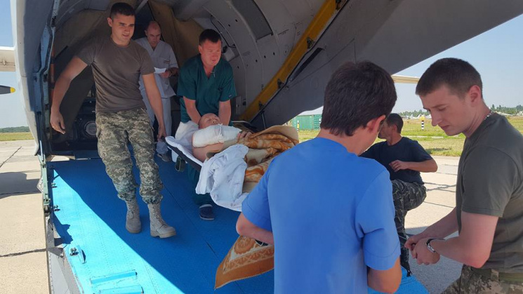 В Одессу доставили 14 раненых бойцов из…