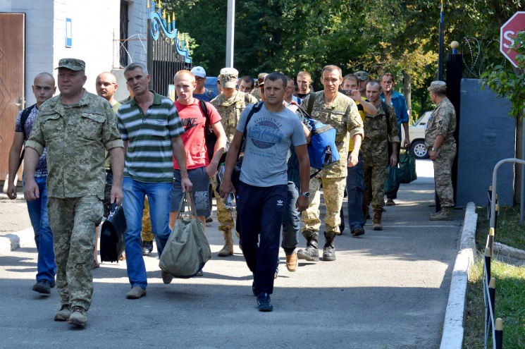 На Харківщині 300 АТОвців відправили на…