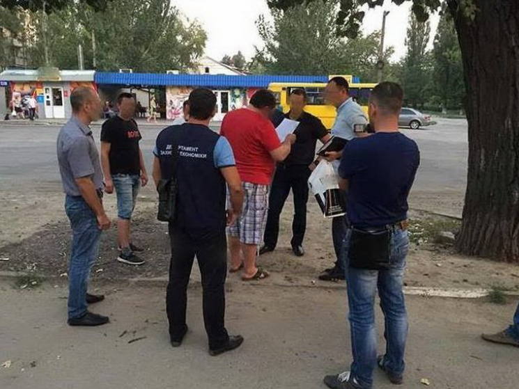 На Дніпропетровщині чиновника затримали…