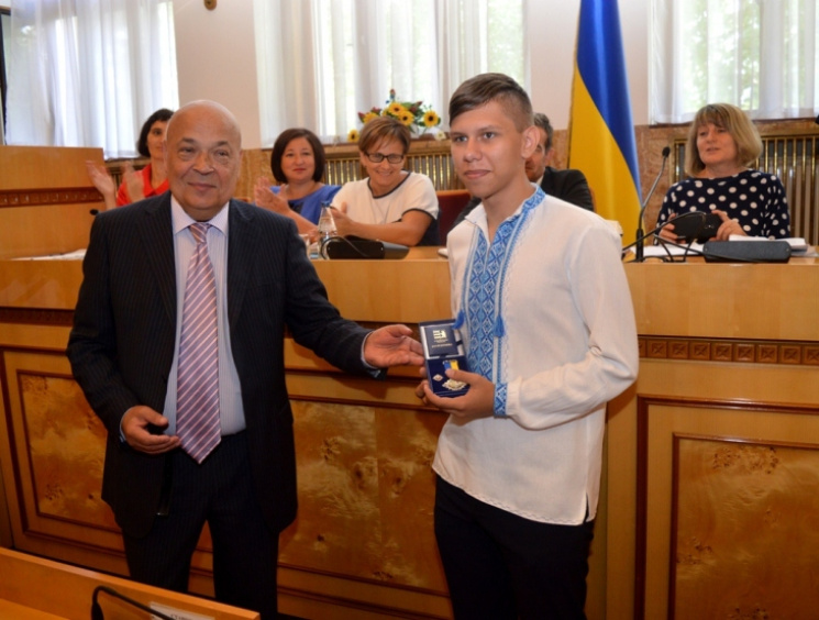 Ужгородського юного генія нагородили "Зо…