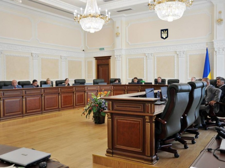 Верховна Рада правосуддя звільнила сканд…