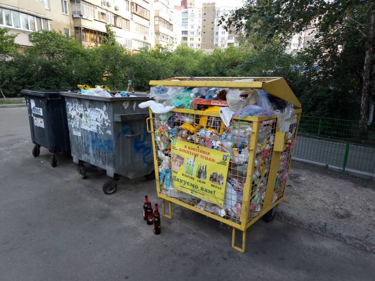 Киев суровый: Коммунальщики не хотят выв…