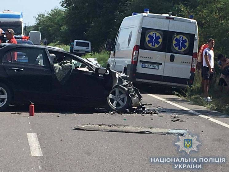 На Одещині сталася аварія за участю авто…