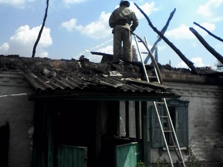 В селе на Полтавщине пожар охватил жилой…