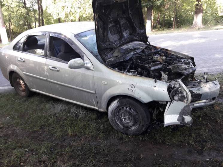 У Кривому Розі у ДТП спалахнула автівка:…