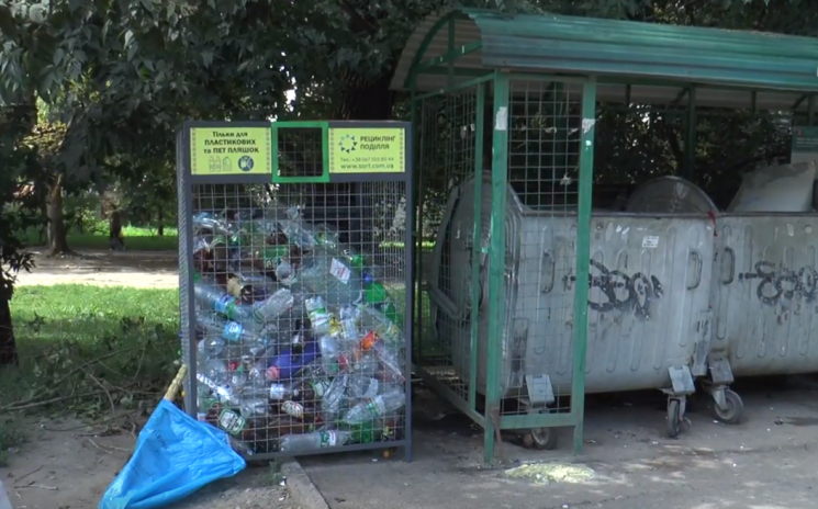 У Хмельницькому продовжують встановлюват…