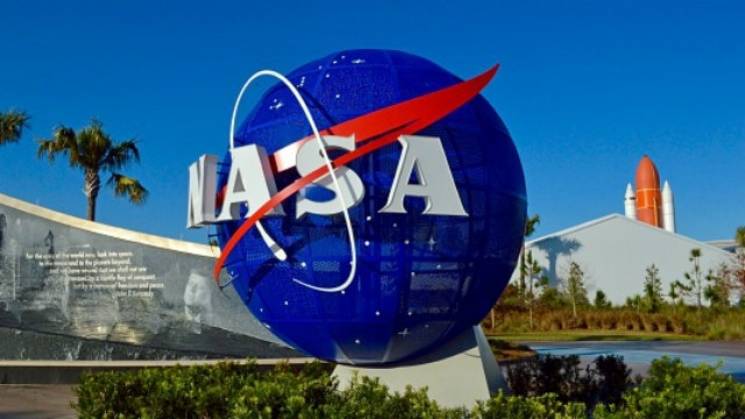 NASA старанно працює над відмовою від ро…