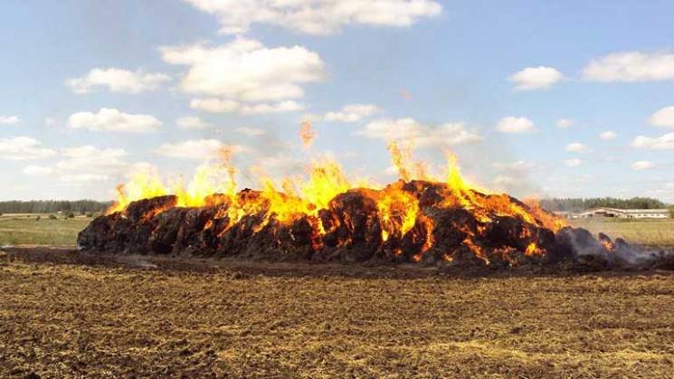 Майже півтори тонни соломи знищив вогонь…