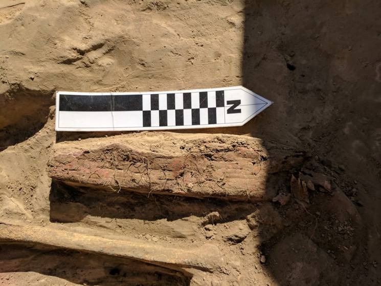 Запорізькі археологи розкопали кількасот…