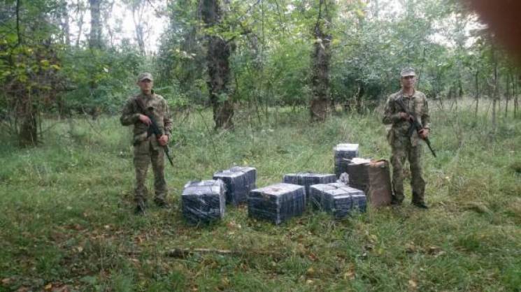 Пограничники оставили в Украине 10 ящико…