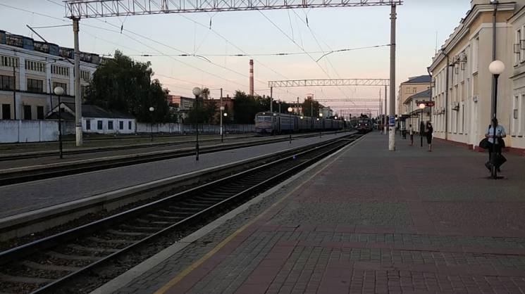 В Полтаве поезд "Харьков - Одесса" отрез…