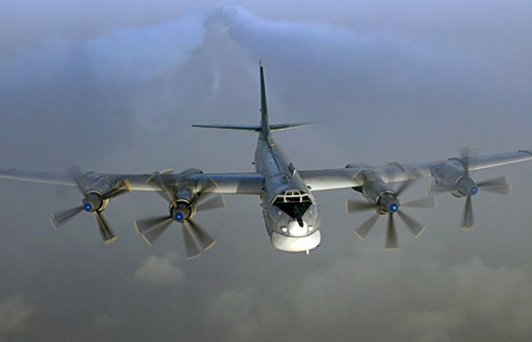 Российские военные самолеты снова потрев…