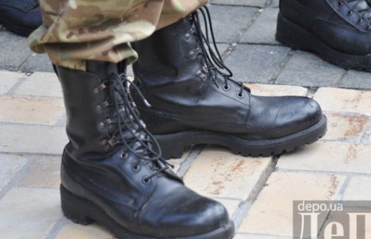 11 тисяч військових взули в неякісні чоб…