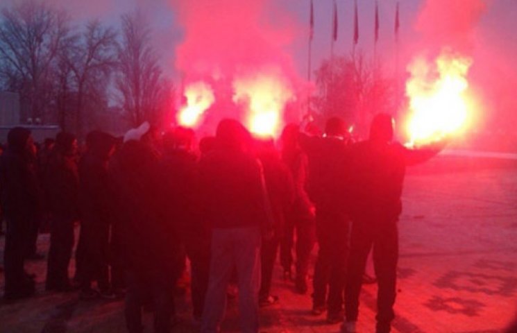 «Ультрас» підпалили дах Будинку футболу…