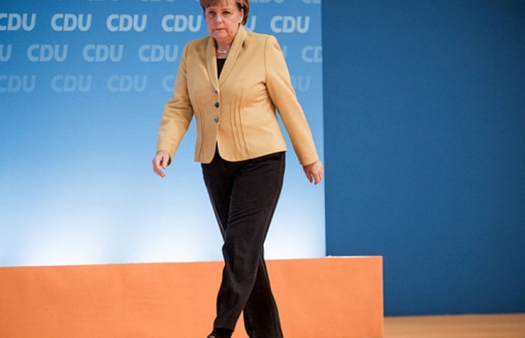 Меркель впевнена, що США допоможуть Євро…