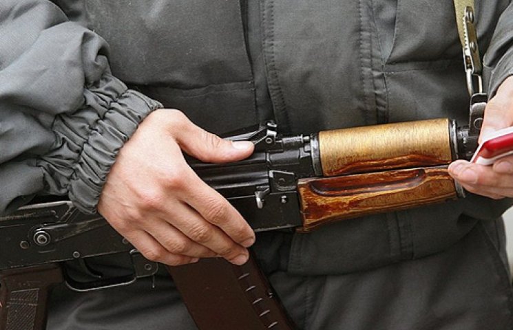 Бойовики «ДНР» розстріляли чергу за допо…