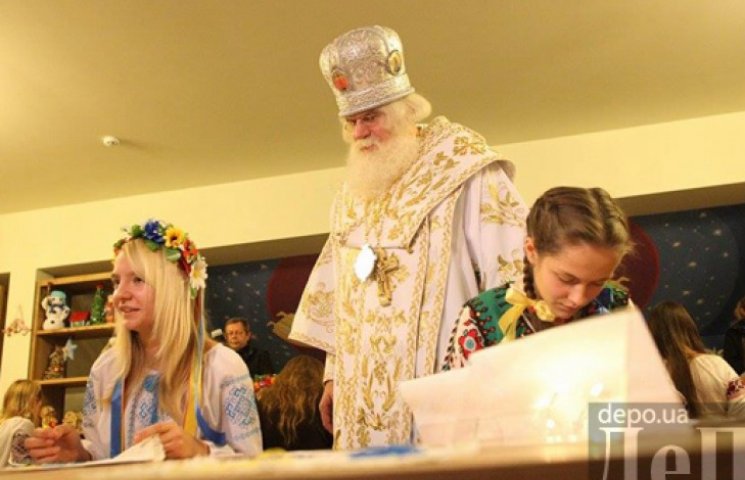 В Киеве дети сходили в гости к Святому Н…