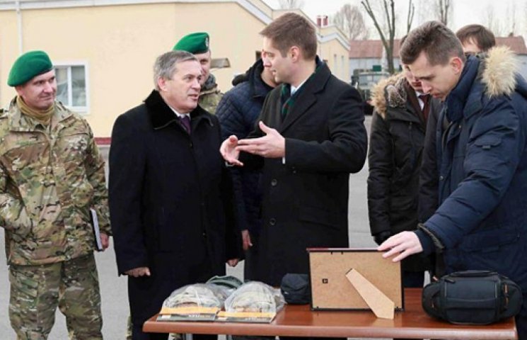 Киевские пограничники получили 35 бронир…