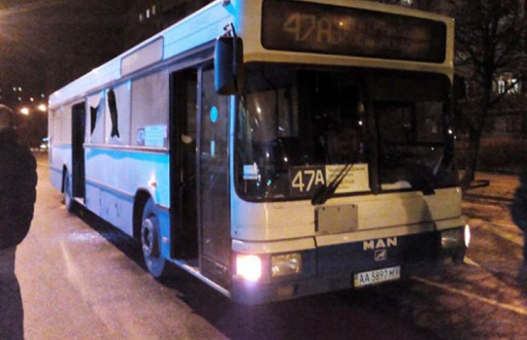 Обстрел автобуса во Львове милиция счита…