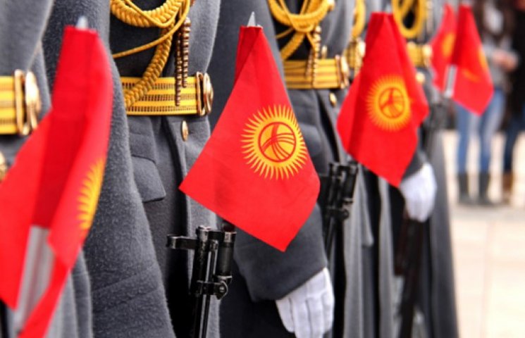 Перший пішов: Киргизстан біжить від путі…