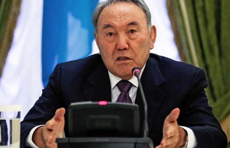 Назарбаев: На Донбассе «организована гра…
