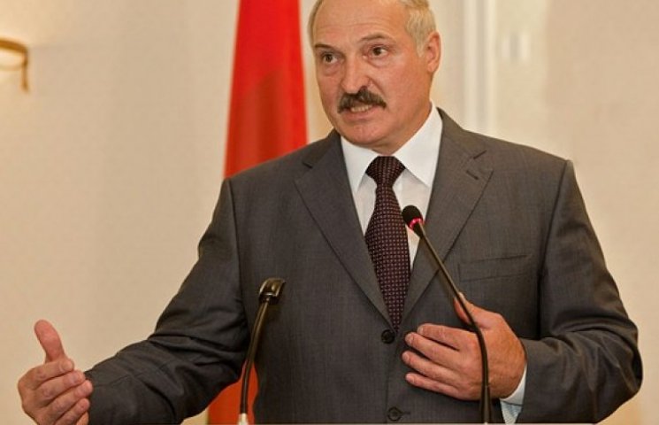 Молоко в обмін на долари: Лукашенко вист…