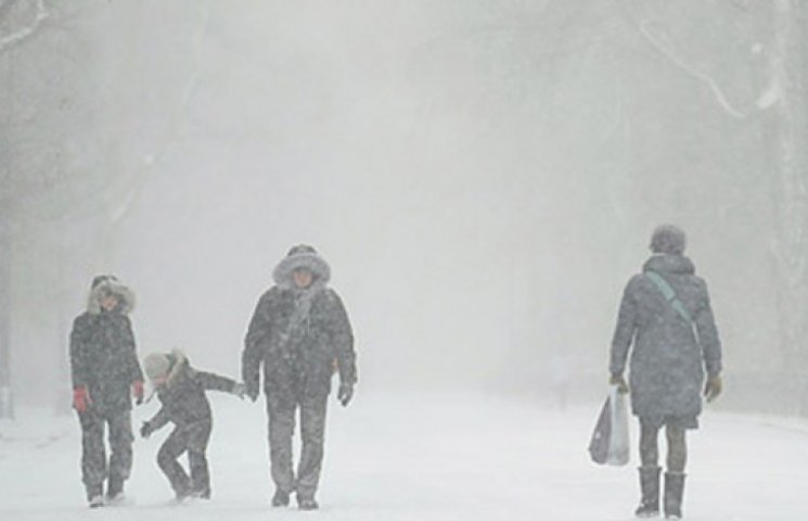 У вихідні Україну накриє сніжна буря…