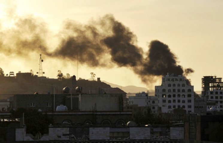 У Ємені підірвався смертник: понад 30 за…