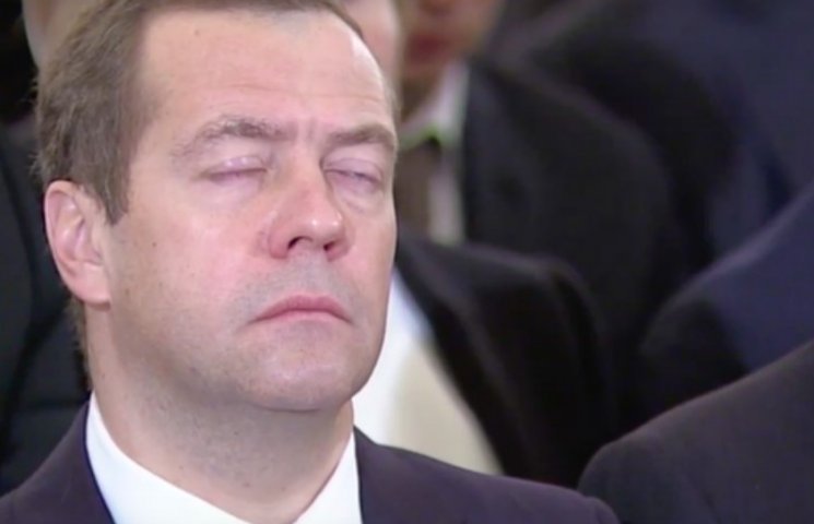 Как Медведев и Ко спали на Путине (ФОТО)…