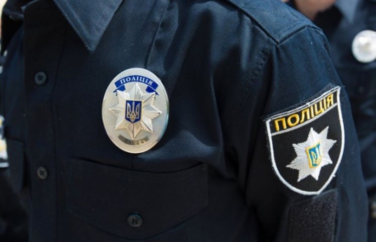 Одесский полицейский обозвал общественны…