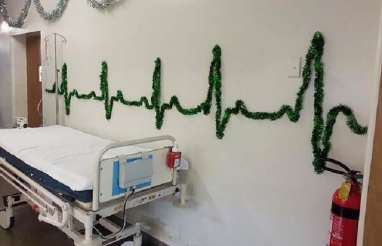 Как изобретательно украшают больницы к Р…