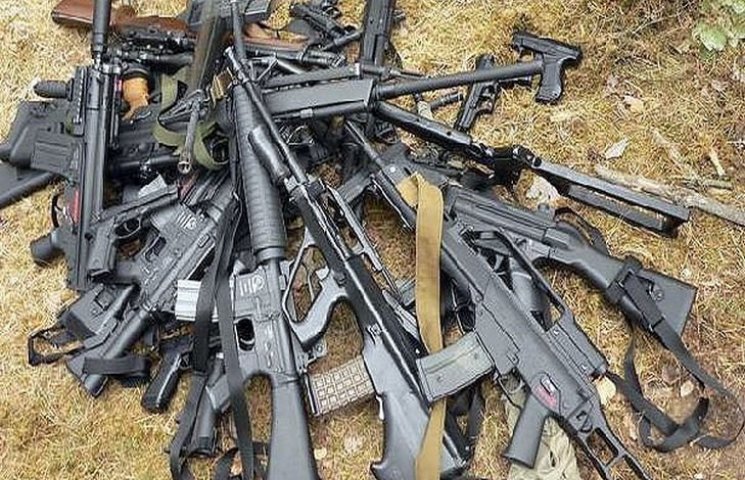 Донецькі хлопці мріють взяти до рук збро…