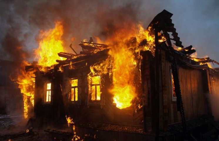 На Сумщині у пожежі загинула літня людин…