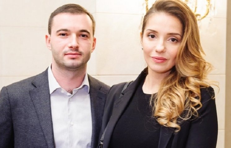 Как дочь Тимошенко с мужем устроила благ…