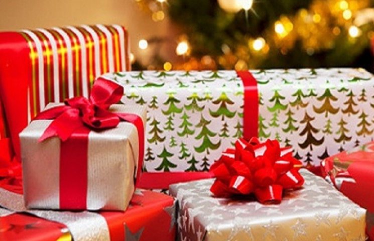 У Харкові шукають новорічні подарунки дл…