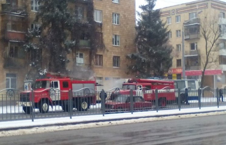 У центрі Харкова спалахнув тролейбус (ФО…