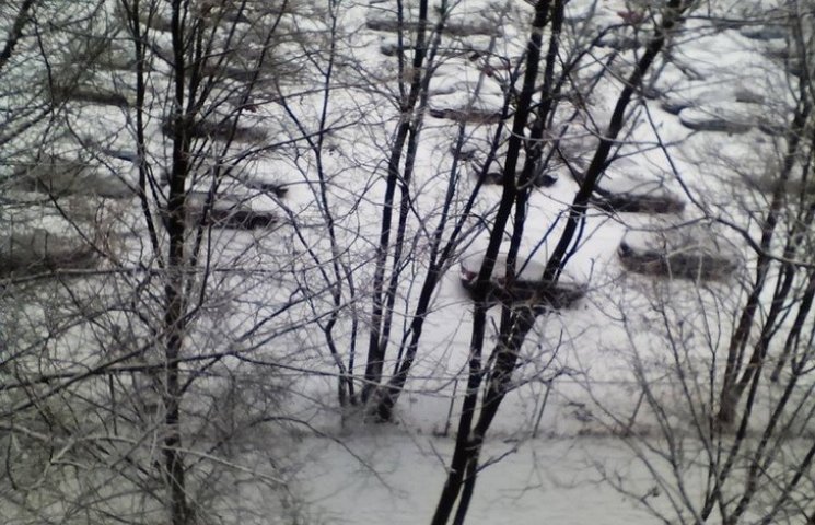 Днипро засыпало снегом…